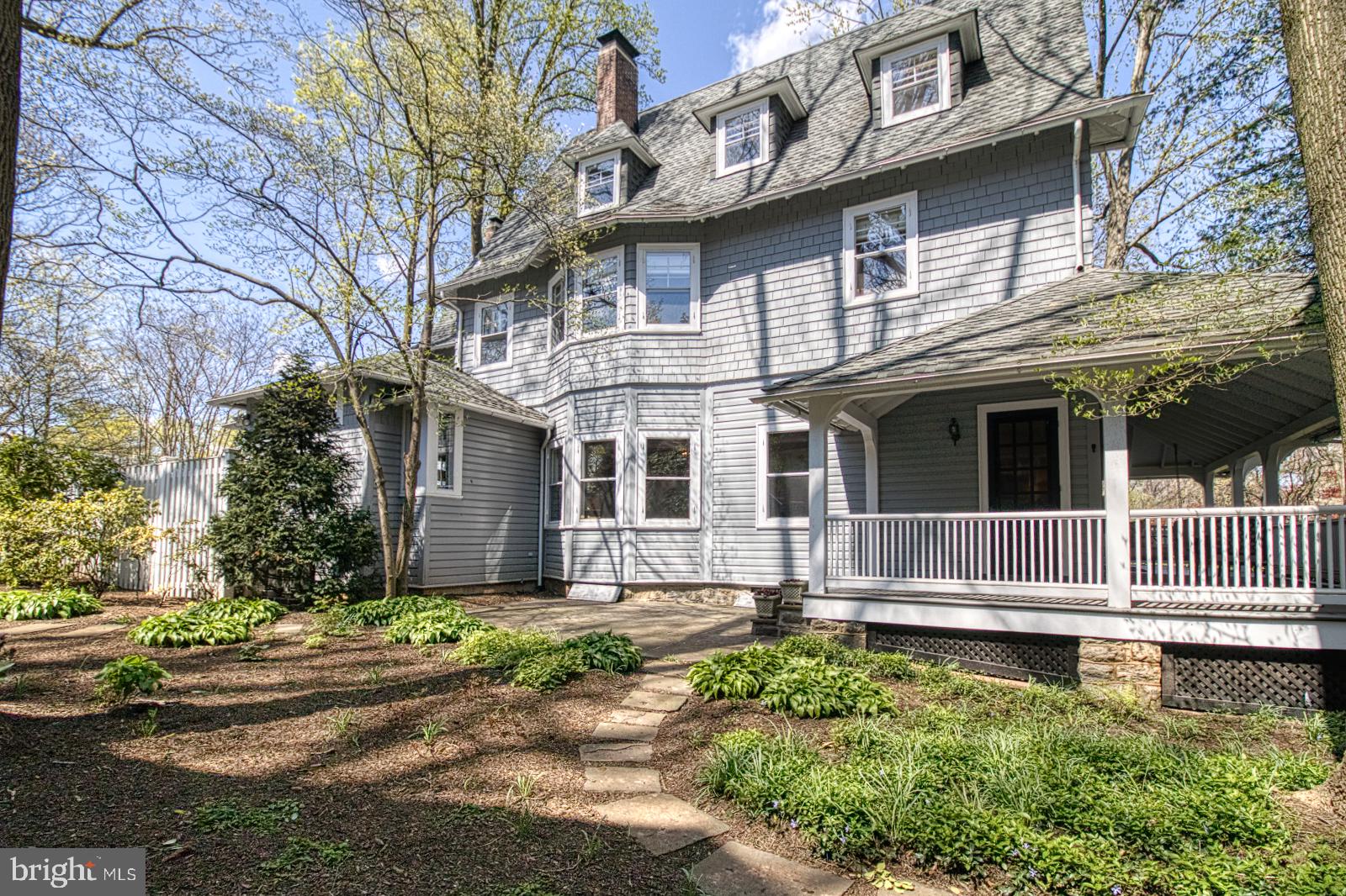 ROLAND PARK - Residential