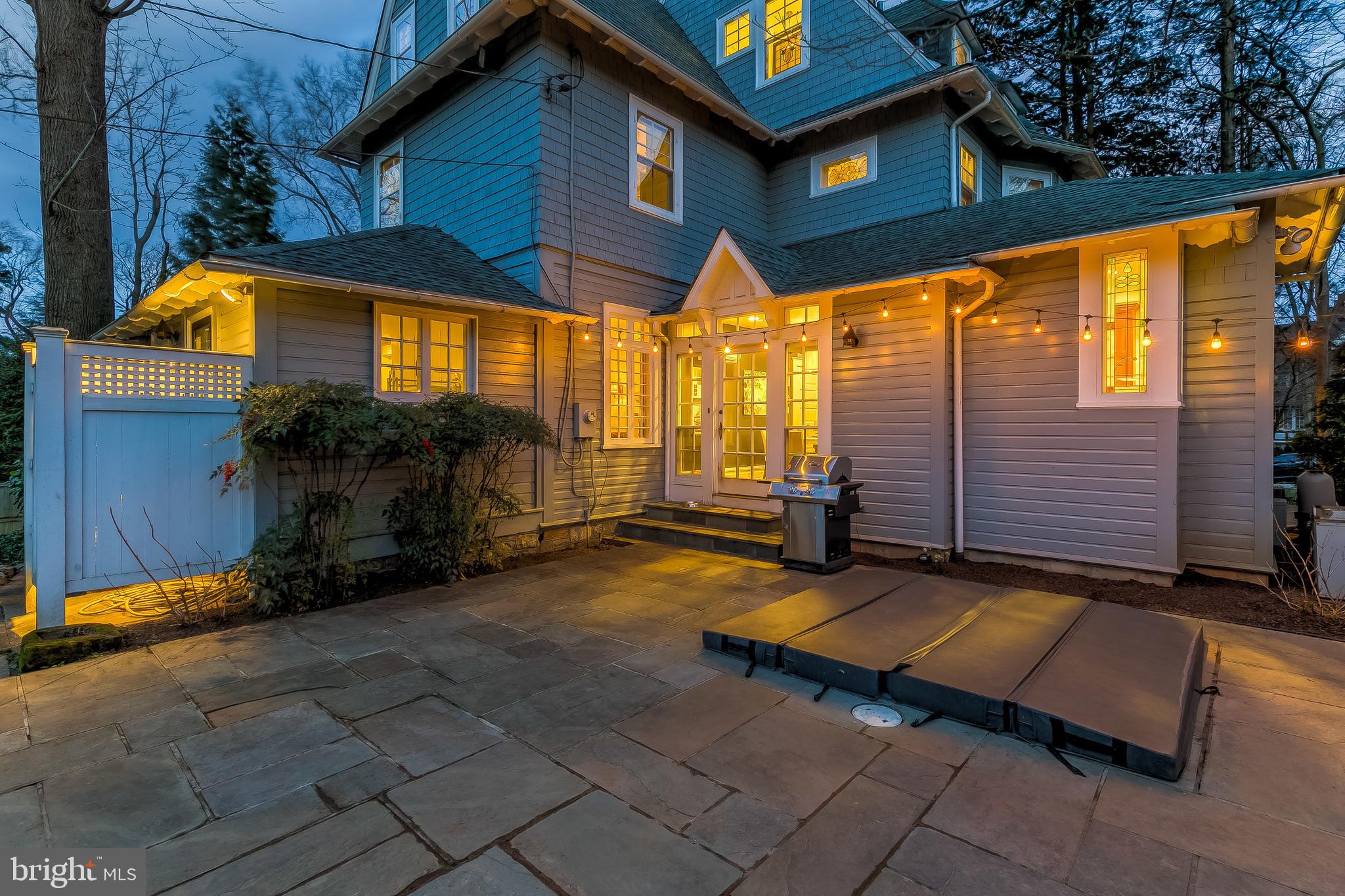 ROLAND PARK - Residential