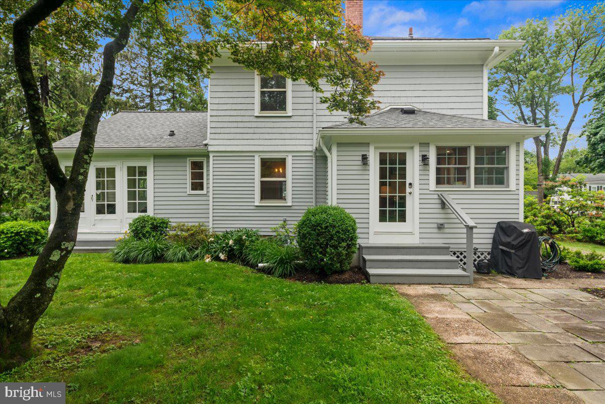 14 WILLOW ROAD