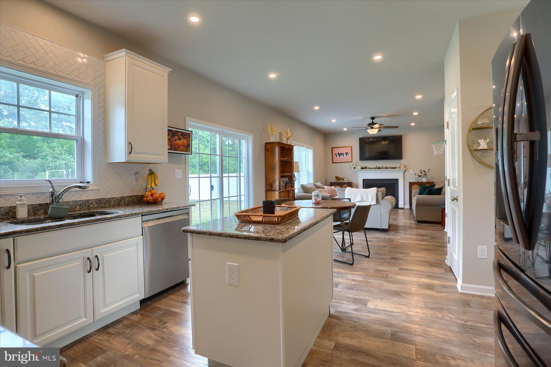 304 LEXINGTON LANE