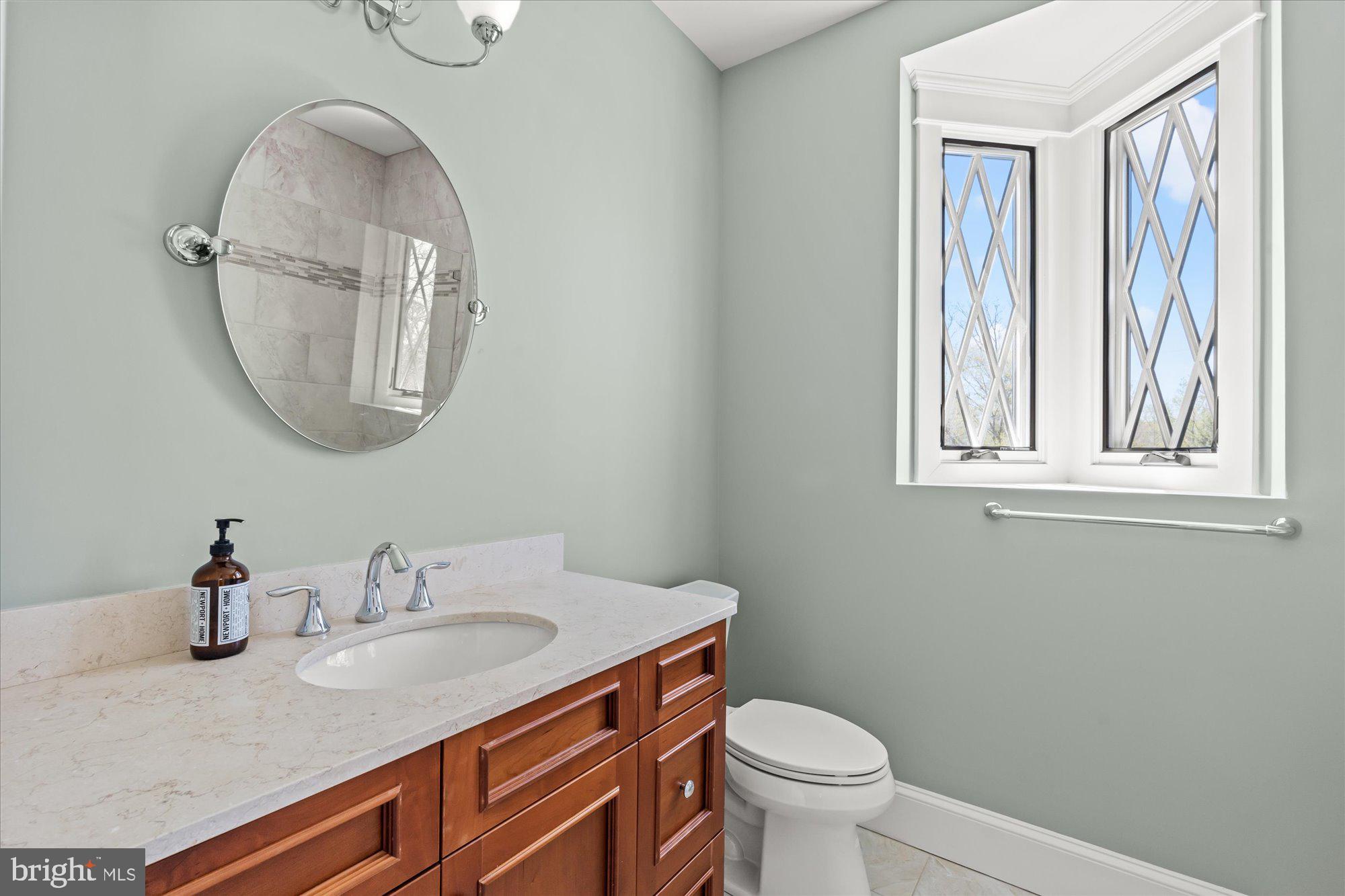 WILLIAMSBURG VILLAGE - Residential