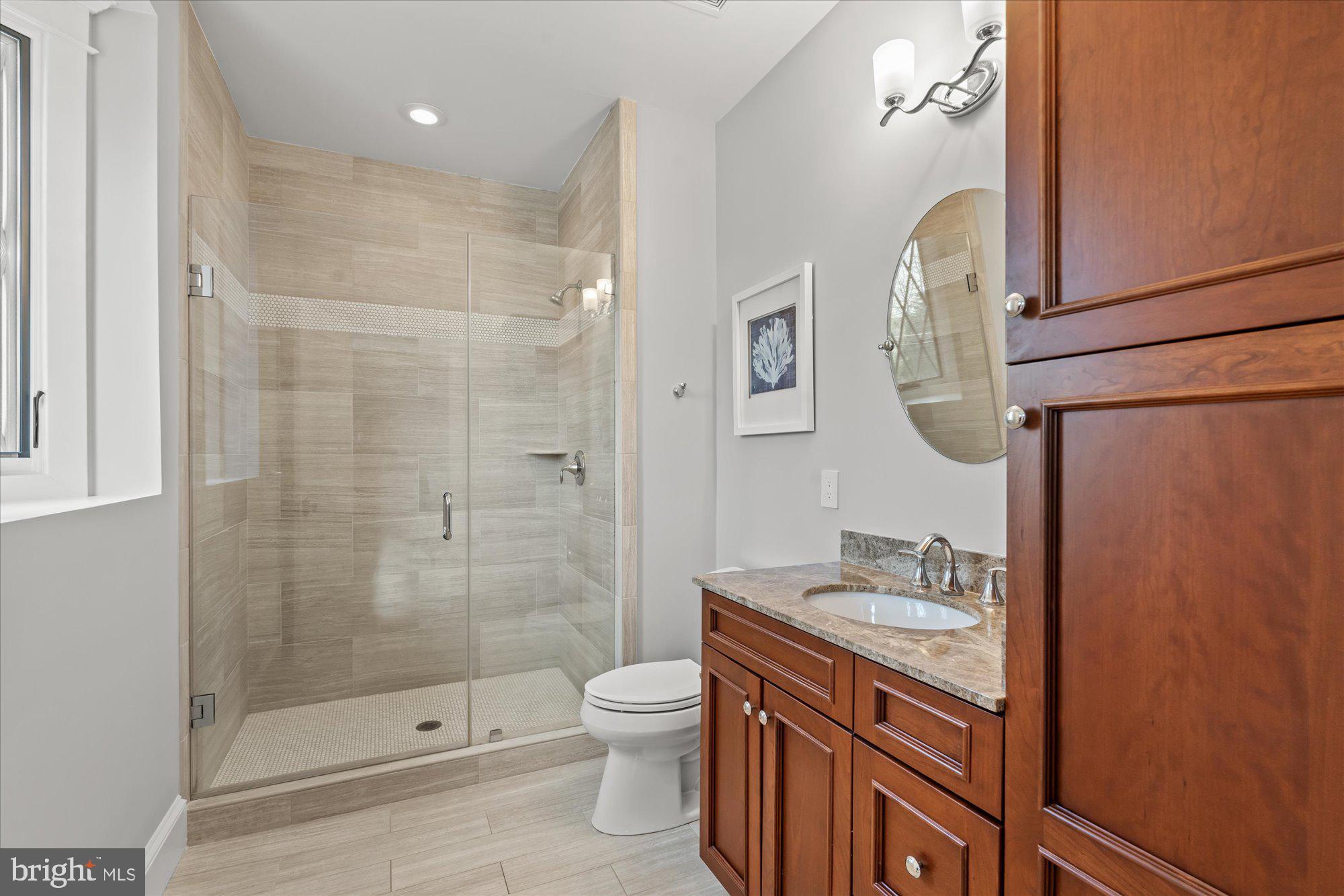 WILLIAMSBURG VILLAGE - Residential