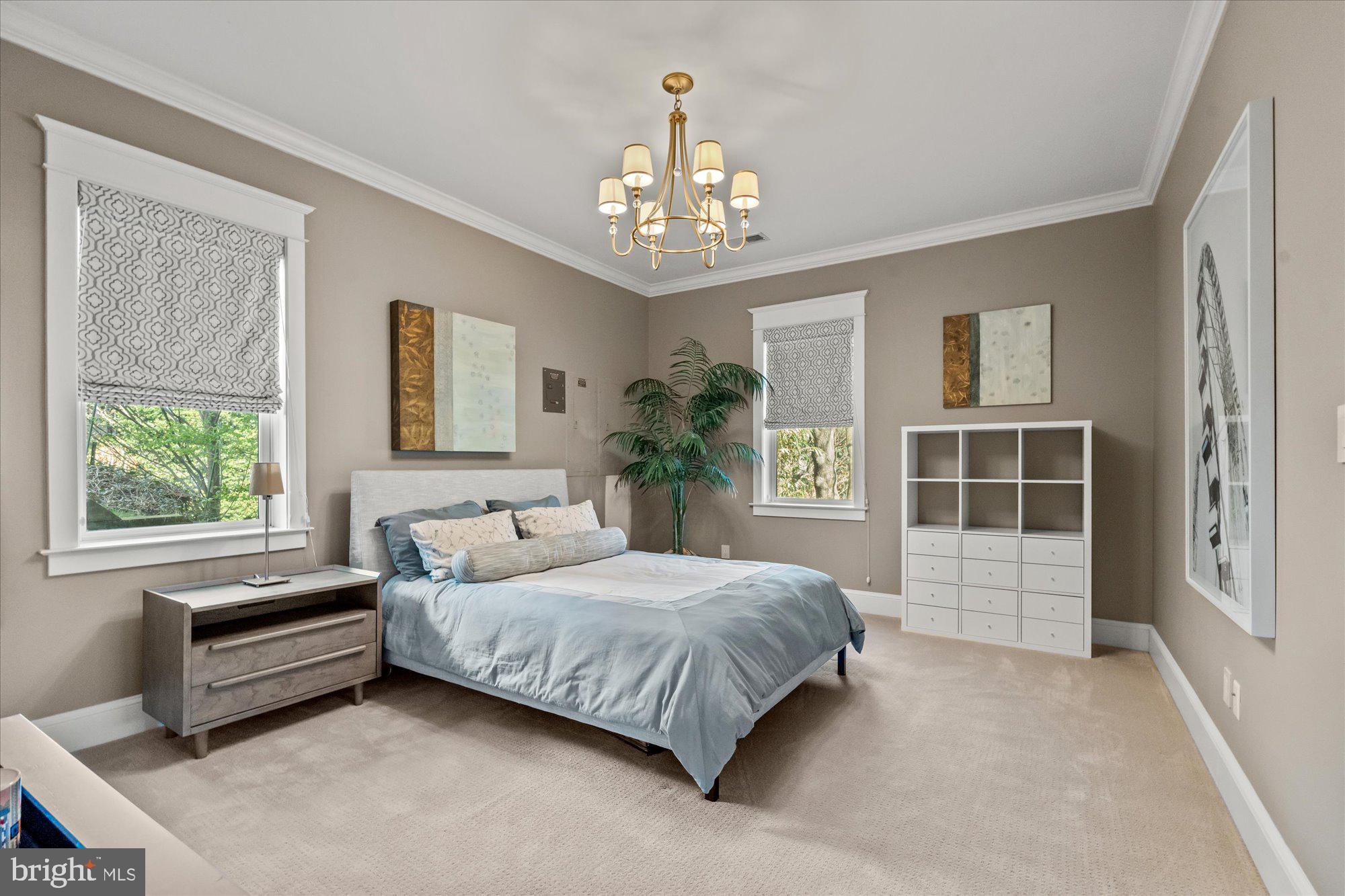 WILLIAMSBURG VILLAGE - Residential