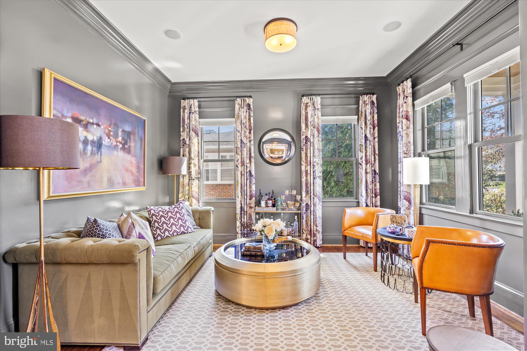 WILLIAMSBURG VILLAGE - Residential