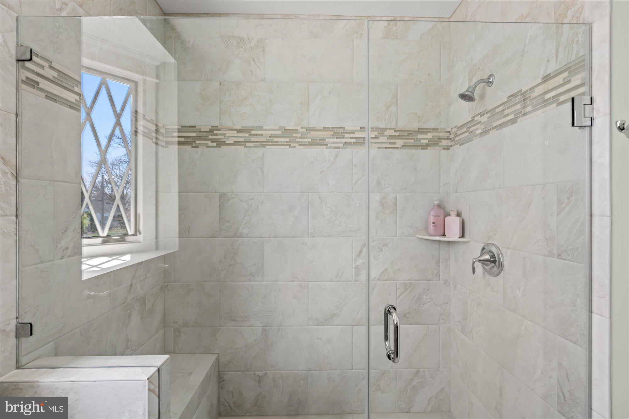 WILLIAMSBURG VILLAGE - Residential