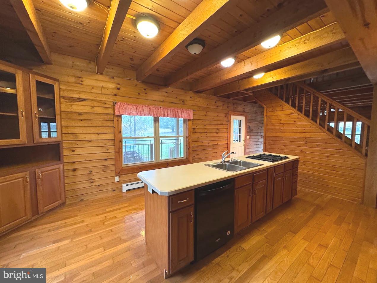 BACKBONE MOUNTAIN - Residential