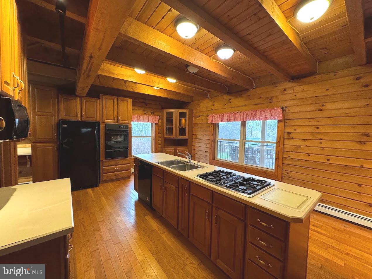 BACKBONE MOUNTAIN - Residential