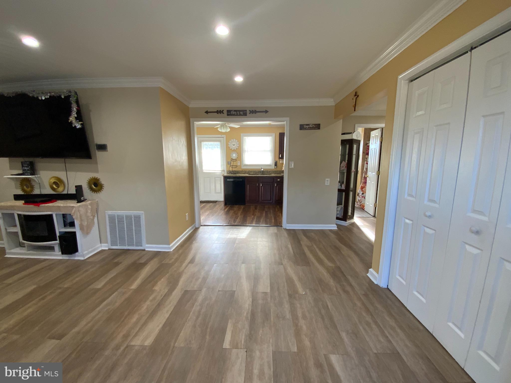 WAVERLY VILLAGE - Residential