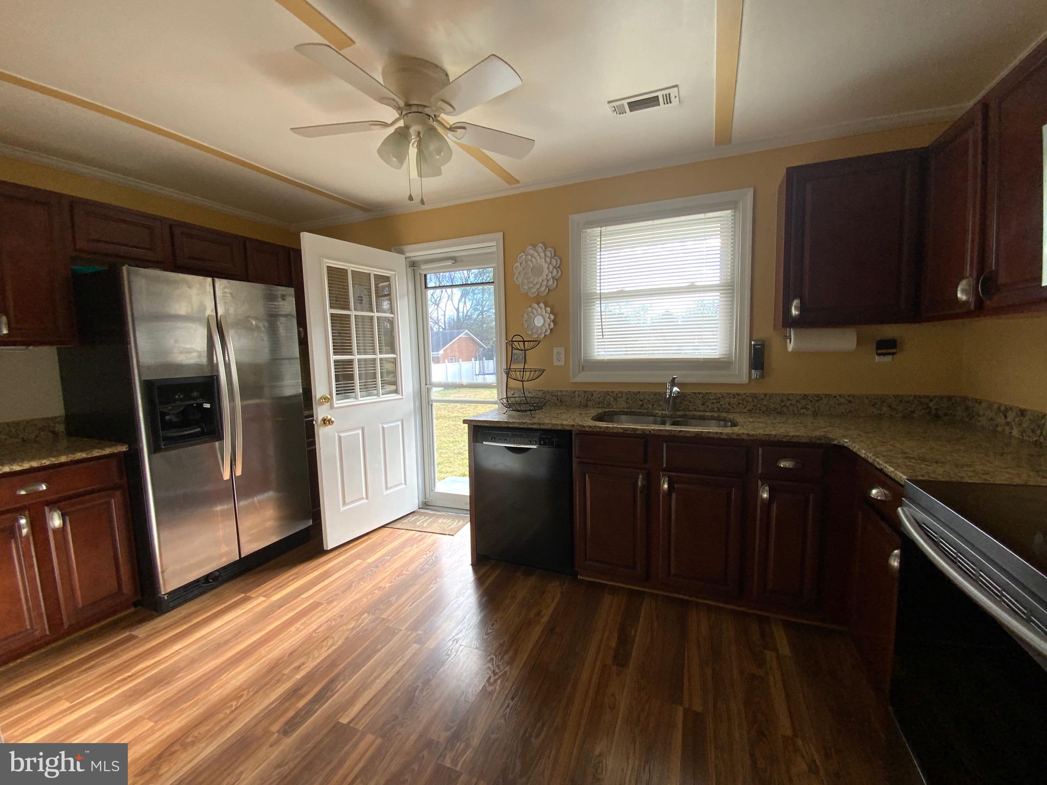 WAVERLY VILLAGE - Residential