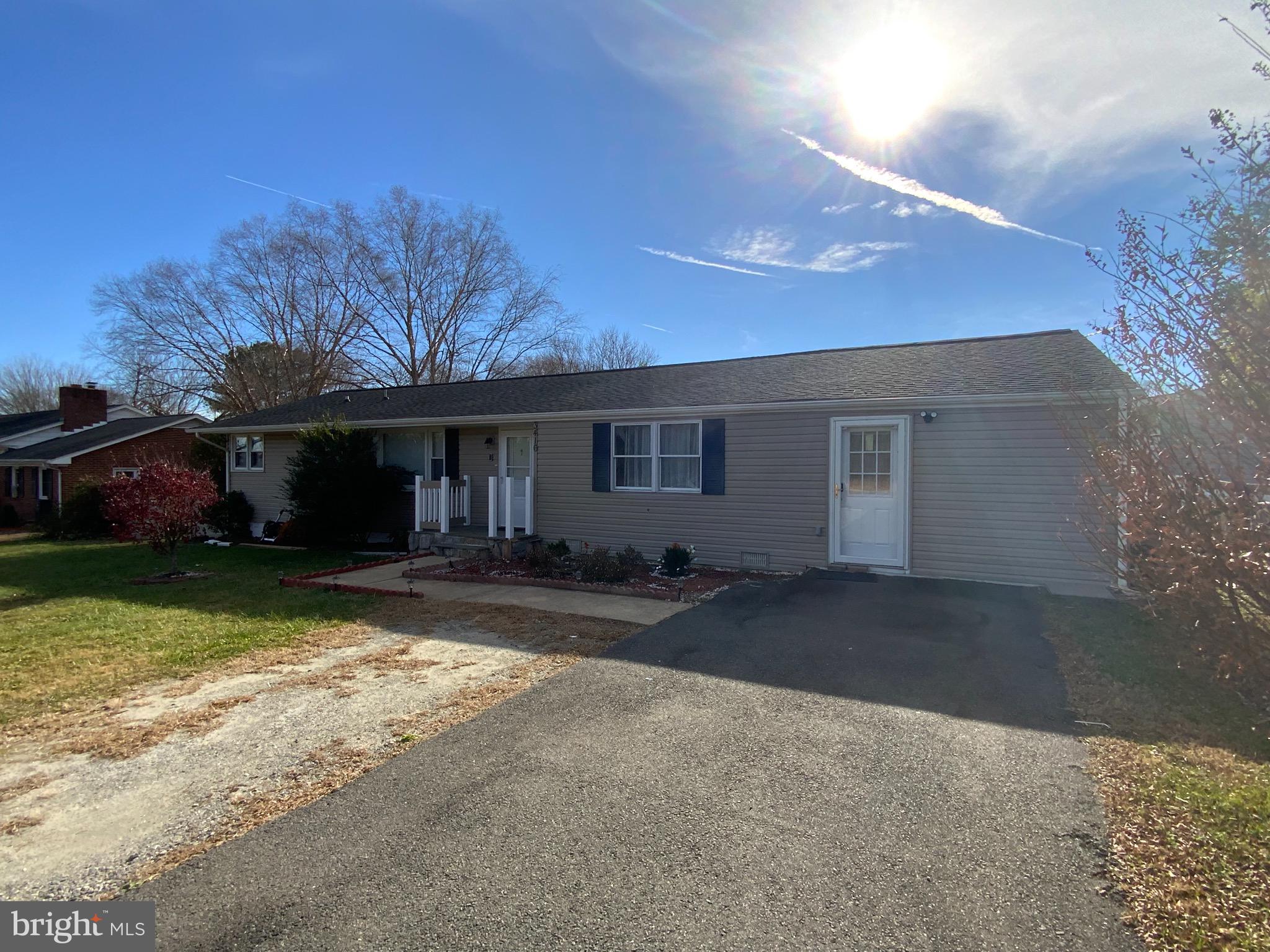 WAVERLY VILLAGE - Residential