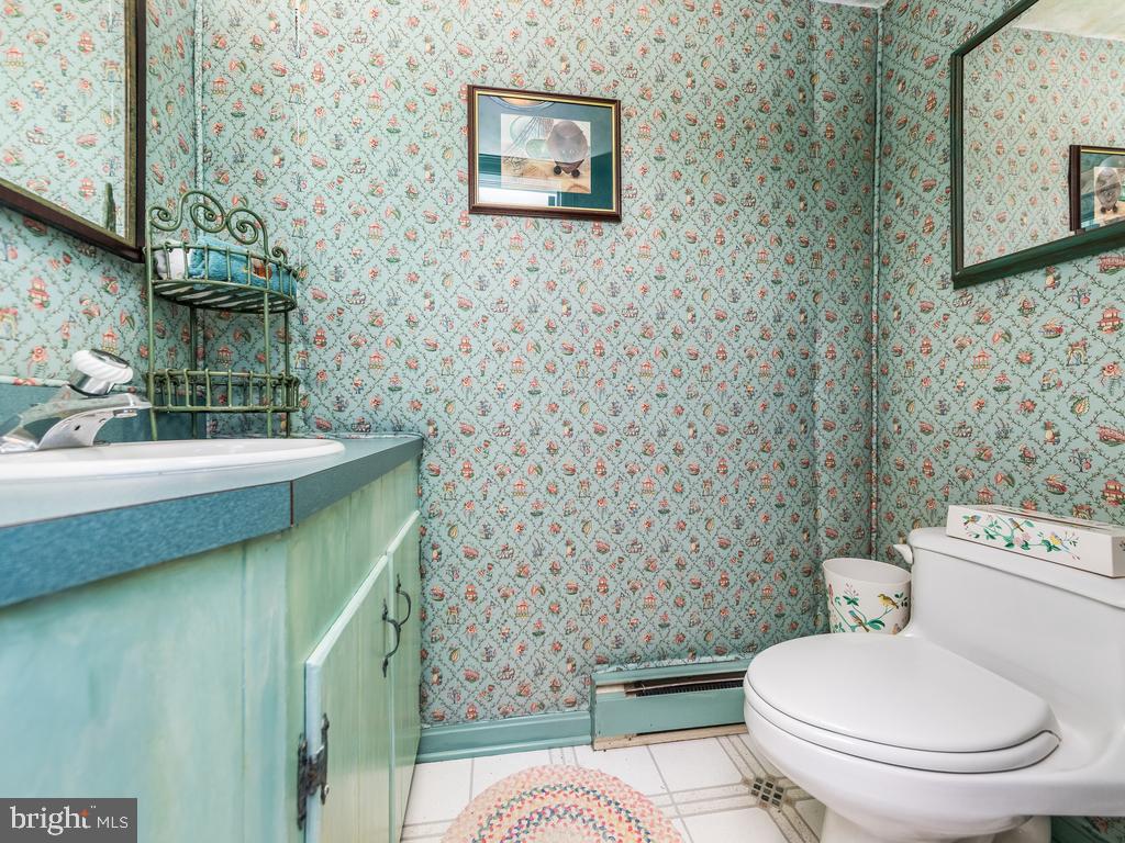 NONE  NO HOA - Residential