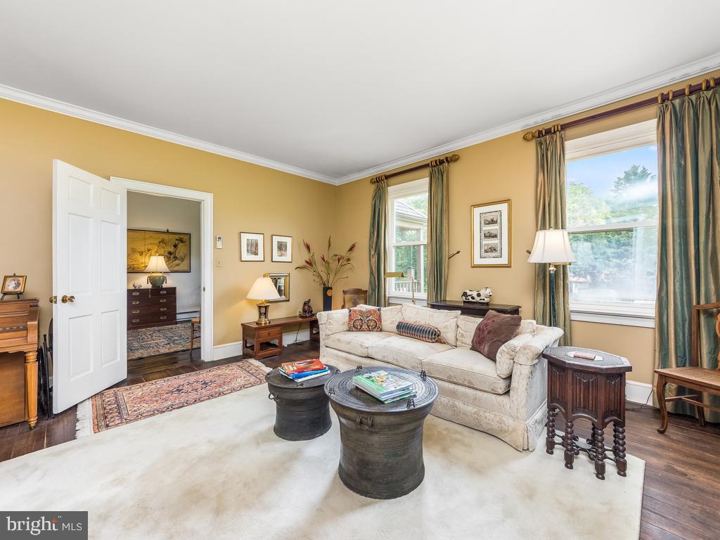 NONE  NO HOA - Residential