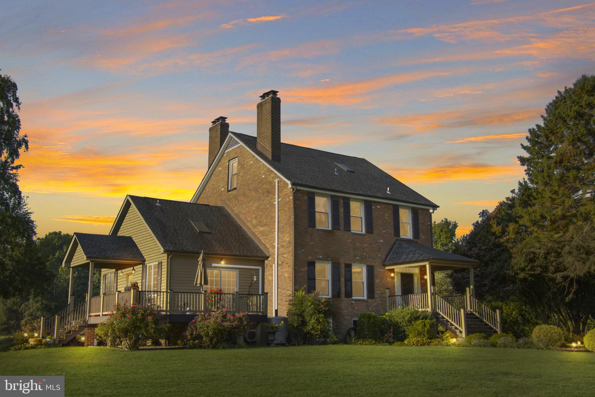 NONE  NO HOA - Residential