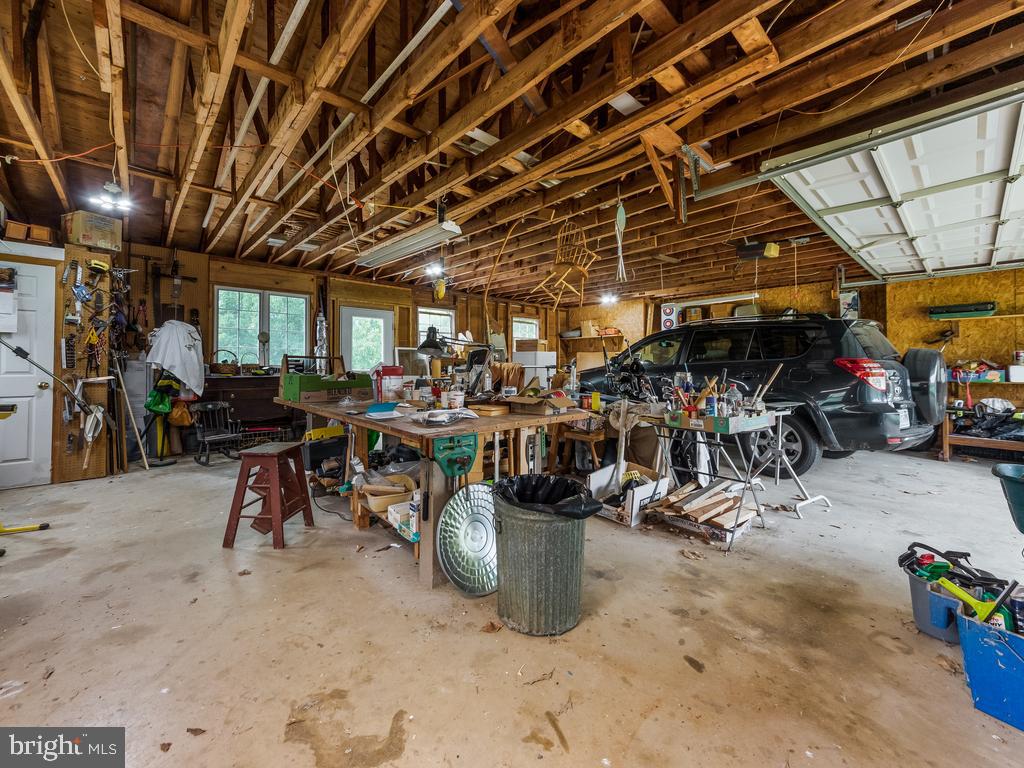 NONE  NO HOA - Residential