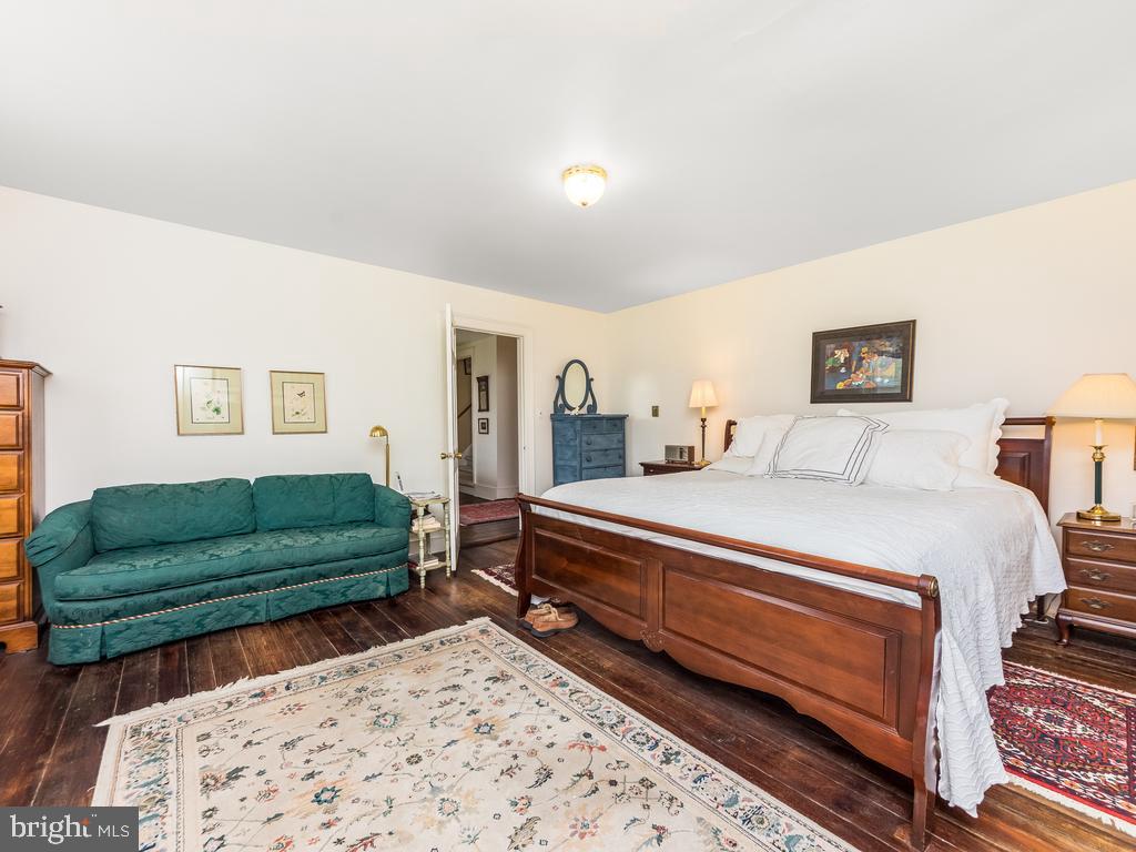 NONE  NO HOA - Residential