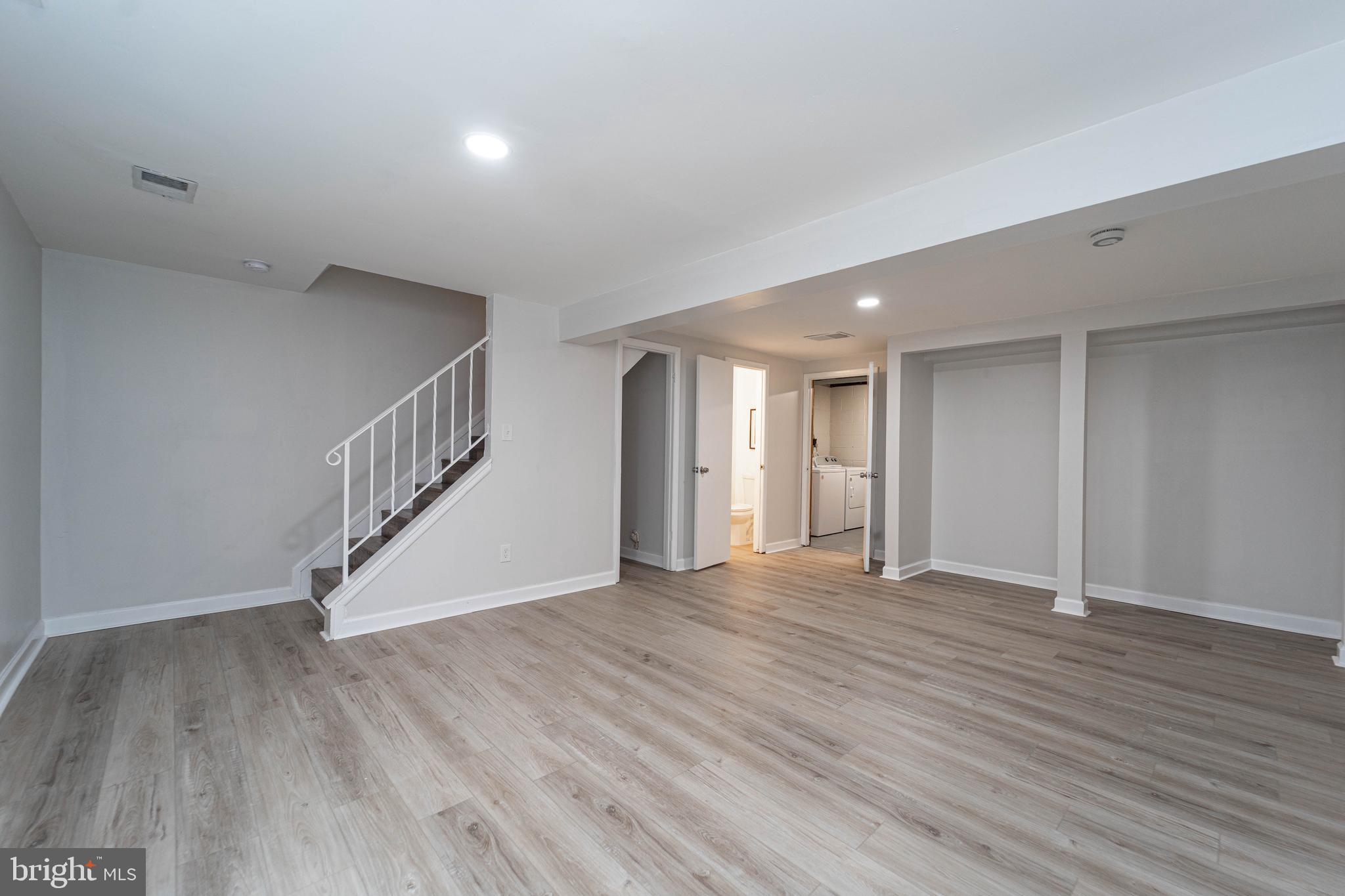 BROOKSIDE MANOR - Residential