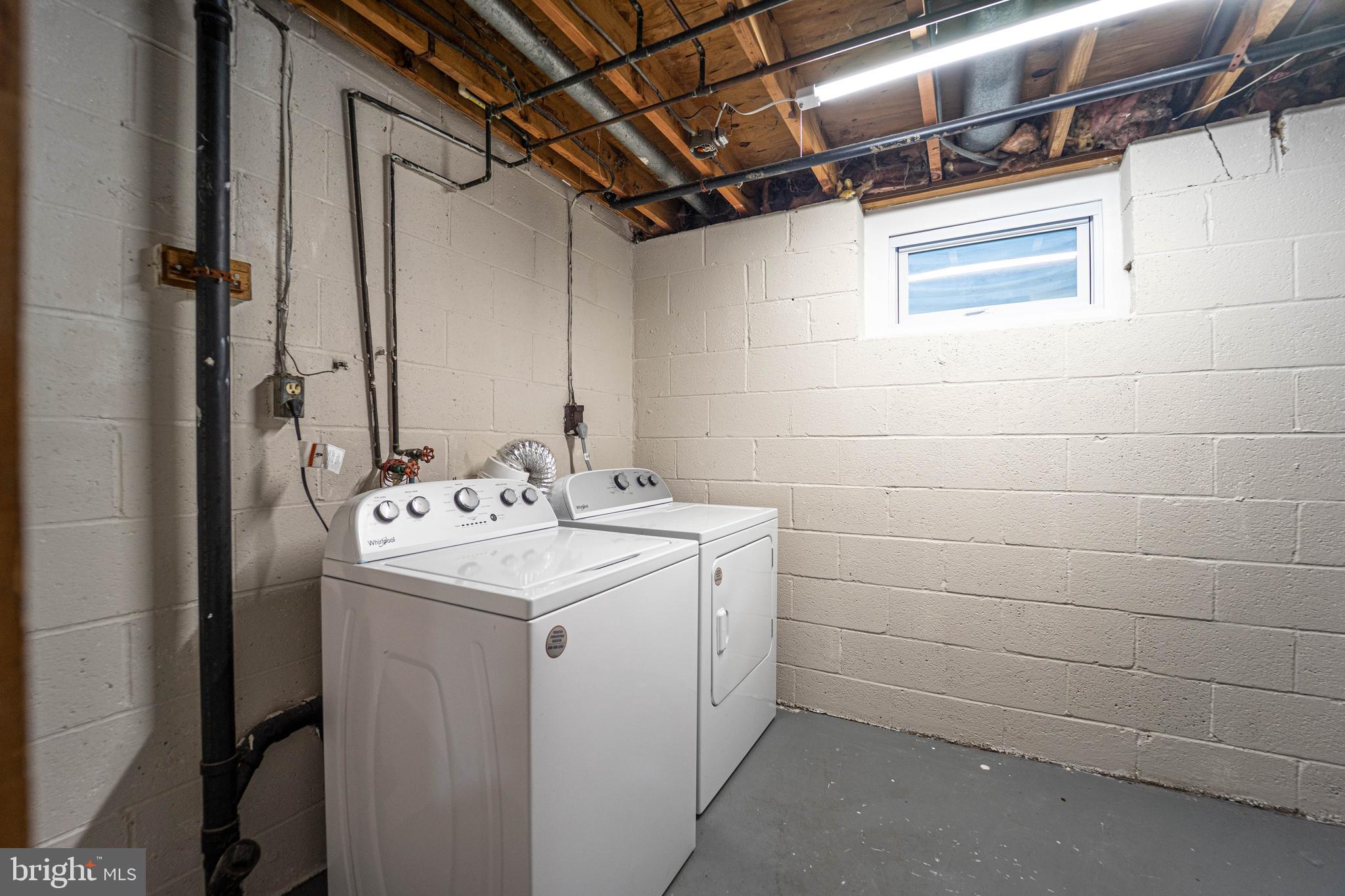 BROOKSIDE MANOR - Residential