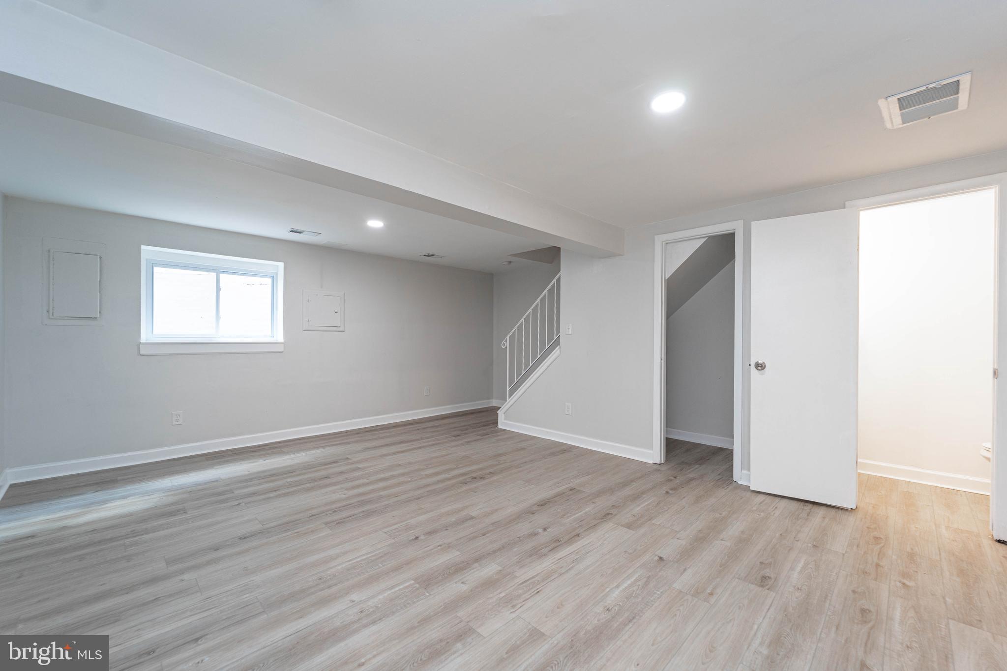 BROOKSIDE MANOR - Residential