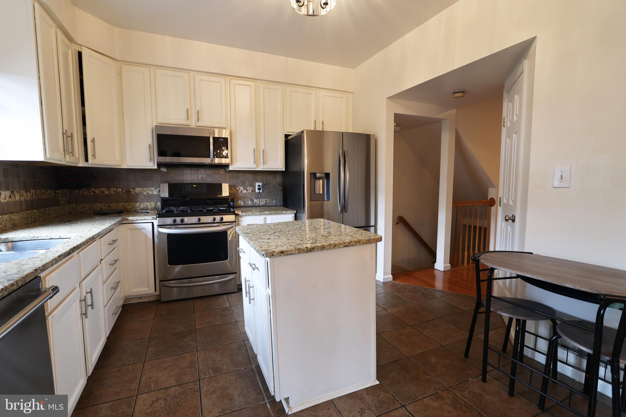 COMPTON VILLAGE - Residential Lease