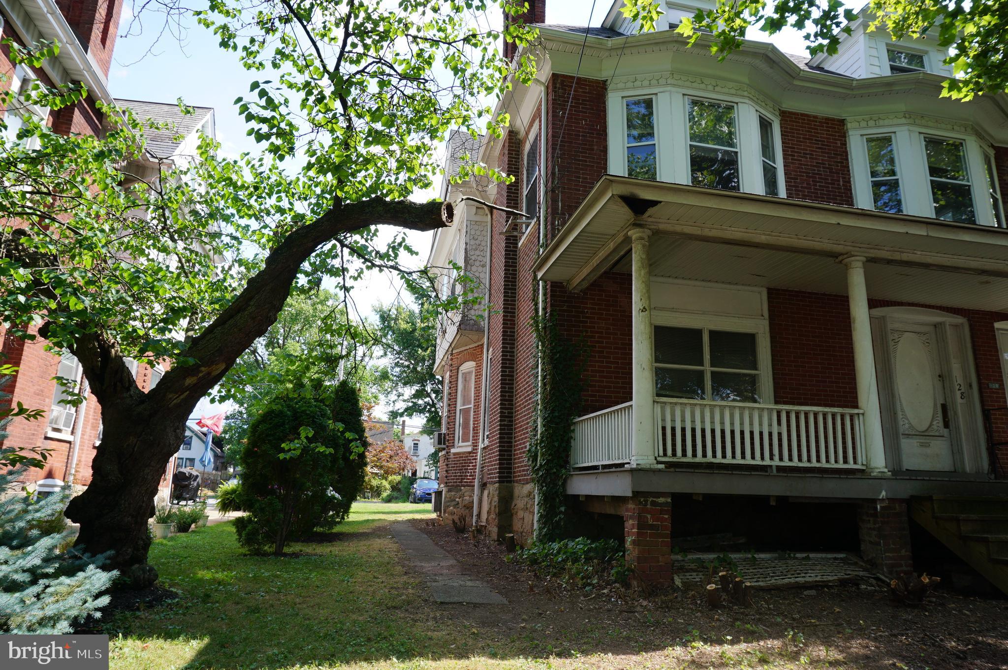 POTTSTOWN - Residential