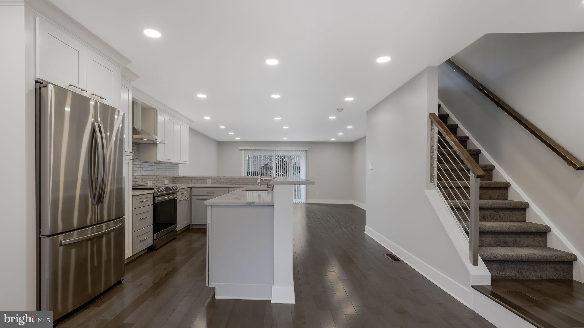 OAKMONT - Residential
