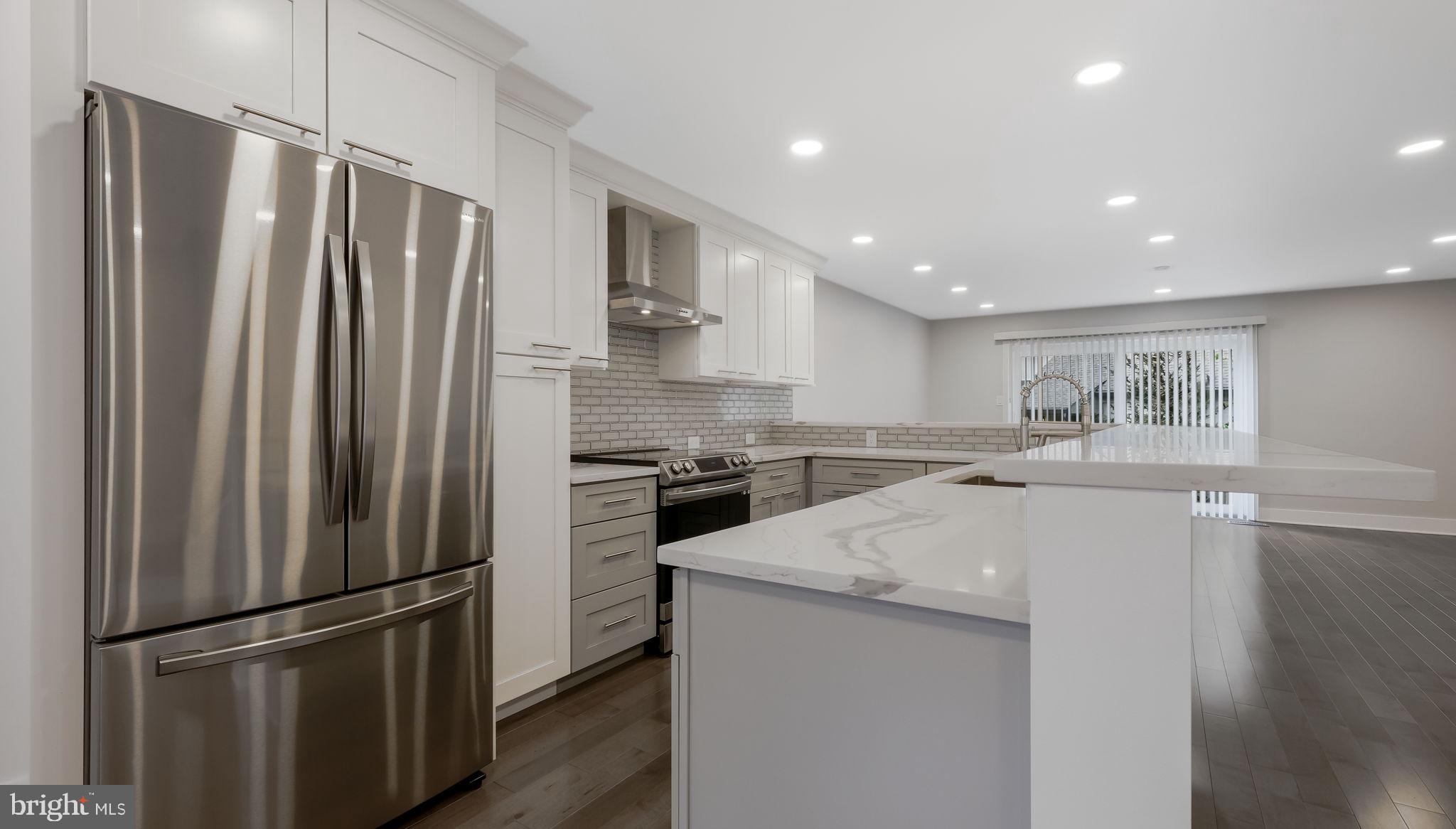 OAKMONT - Residential
