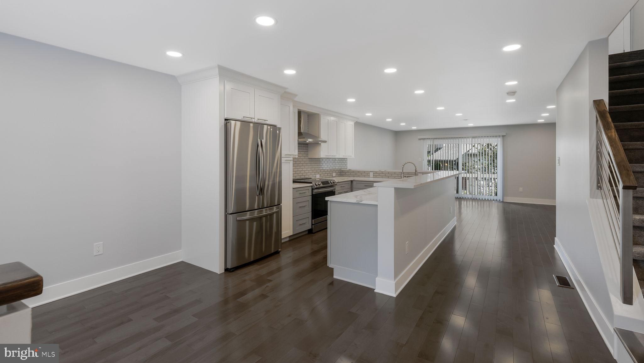 OAKMONT - Residential