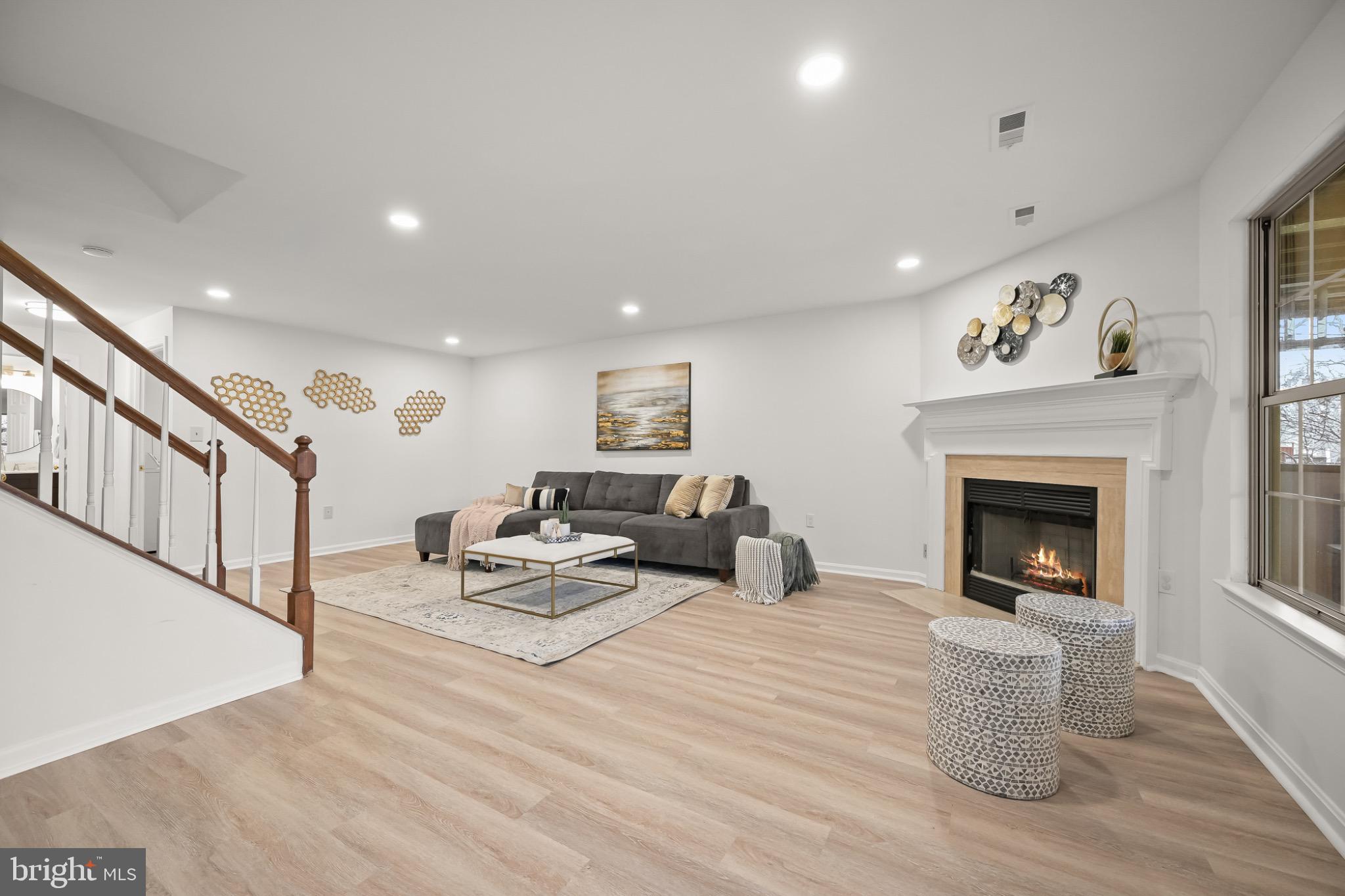 CHURCHILL TOWN SECTOR - Residential