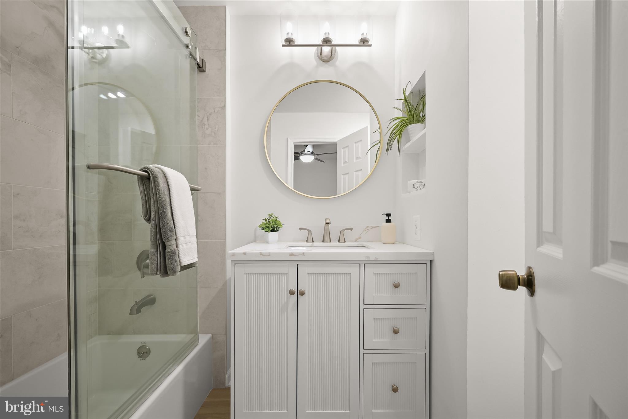 CHURCHILL TOWN SECTOR - Residential