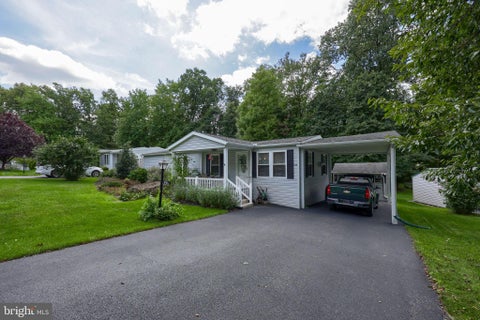 Mobile Home For Sale - 322 Maple Avenue<br/> MANHEIM, PA 17545
