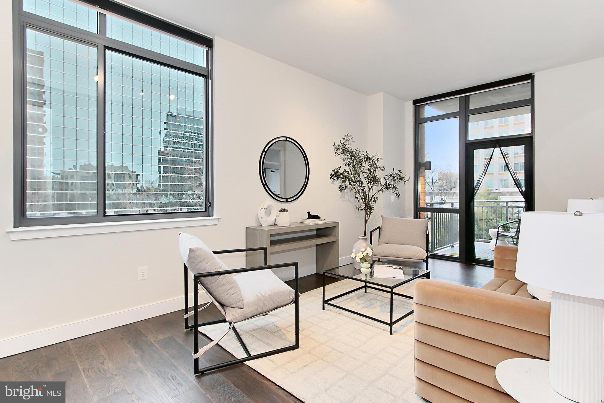 CLARENDON - Residential
