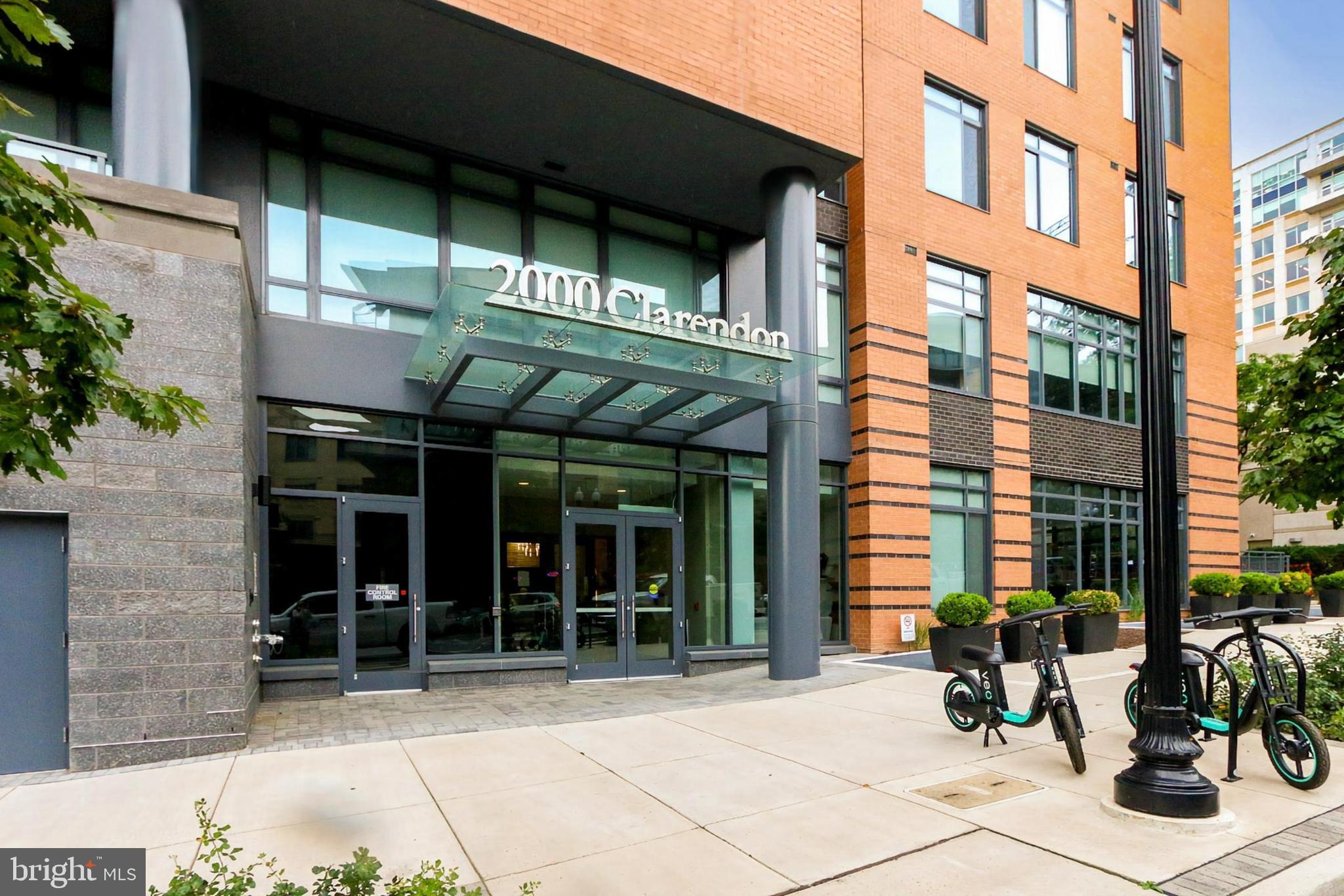 2000 CLARENDON BOULEVARD 401