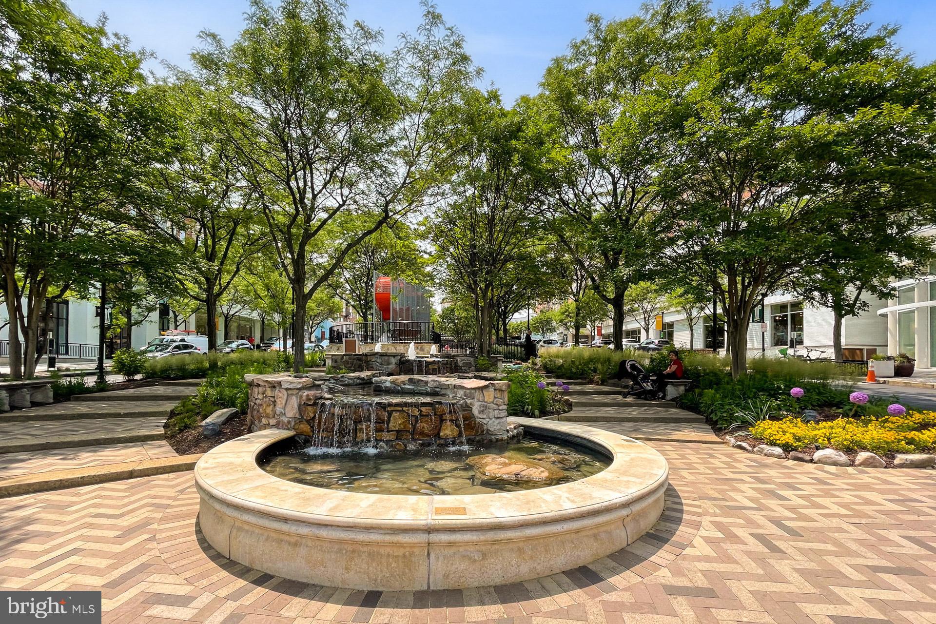 CLARENDON - Residential