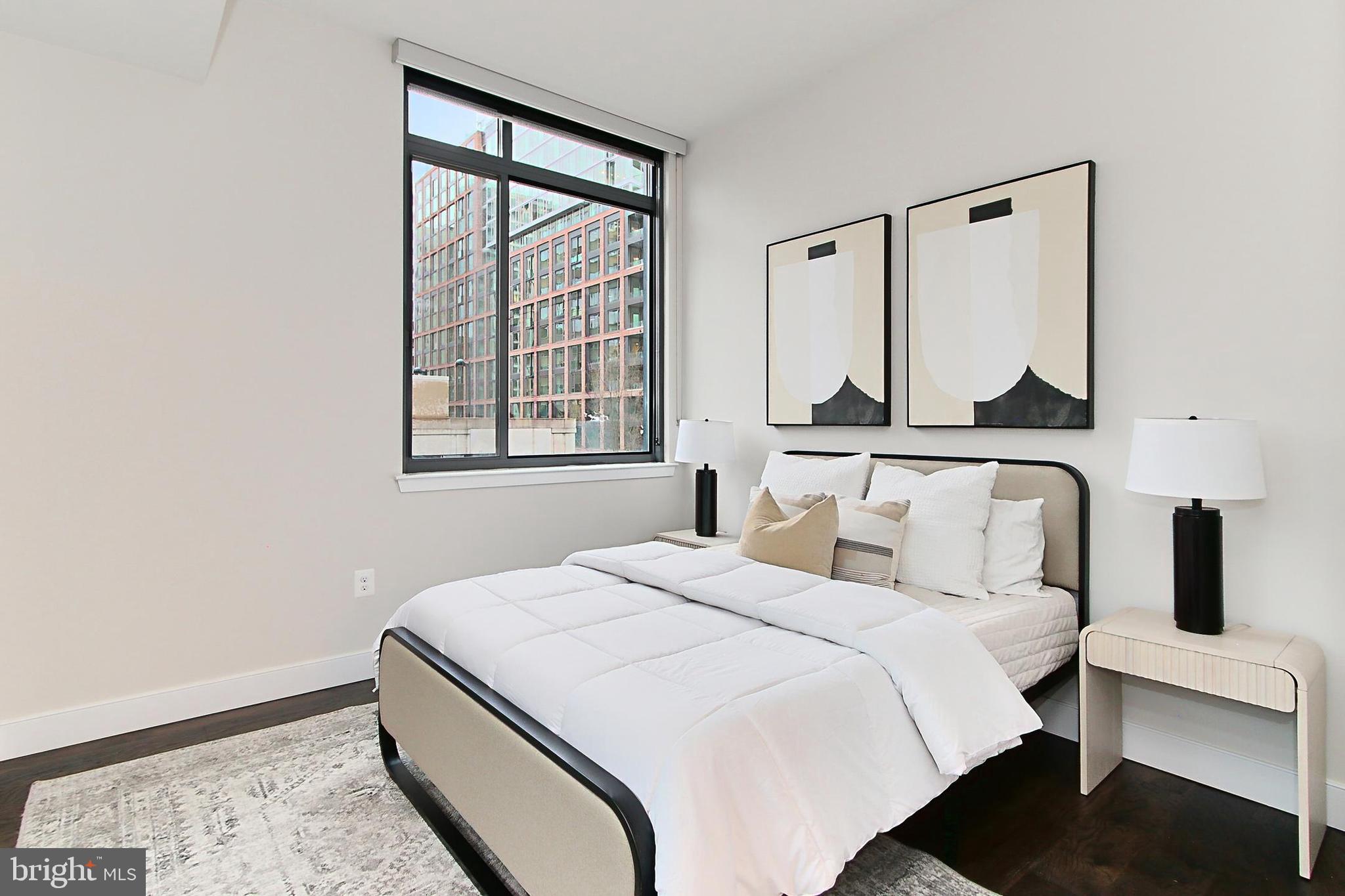 CLARENDON - Residential