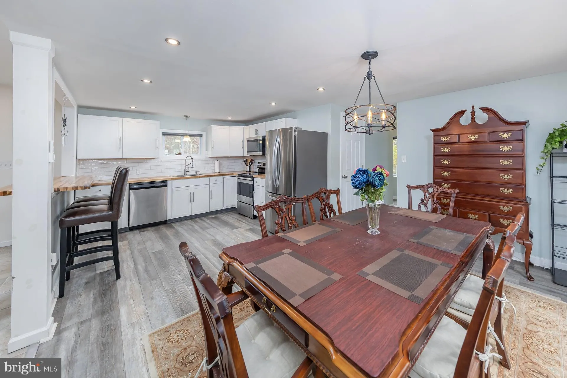 Buena, New Jersey 08310, United States, 4 Bedrooms Bedrooms, ,3 BathroomsBathrooms,Residential,Active,250075