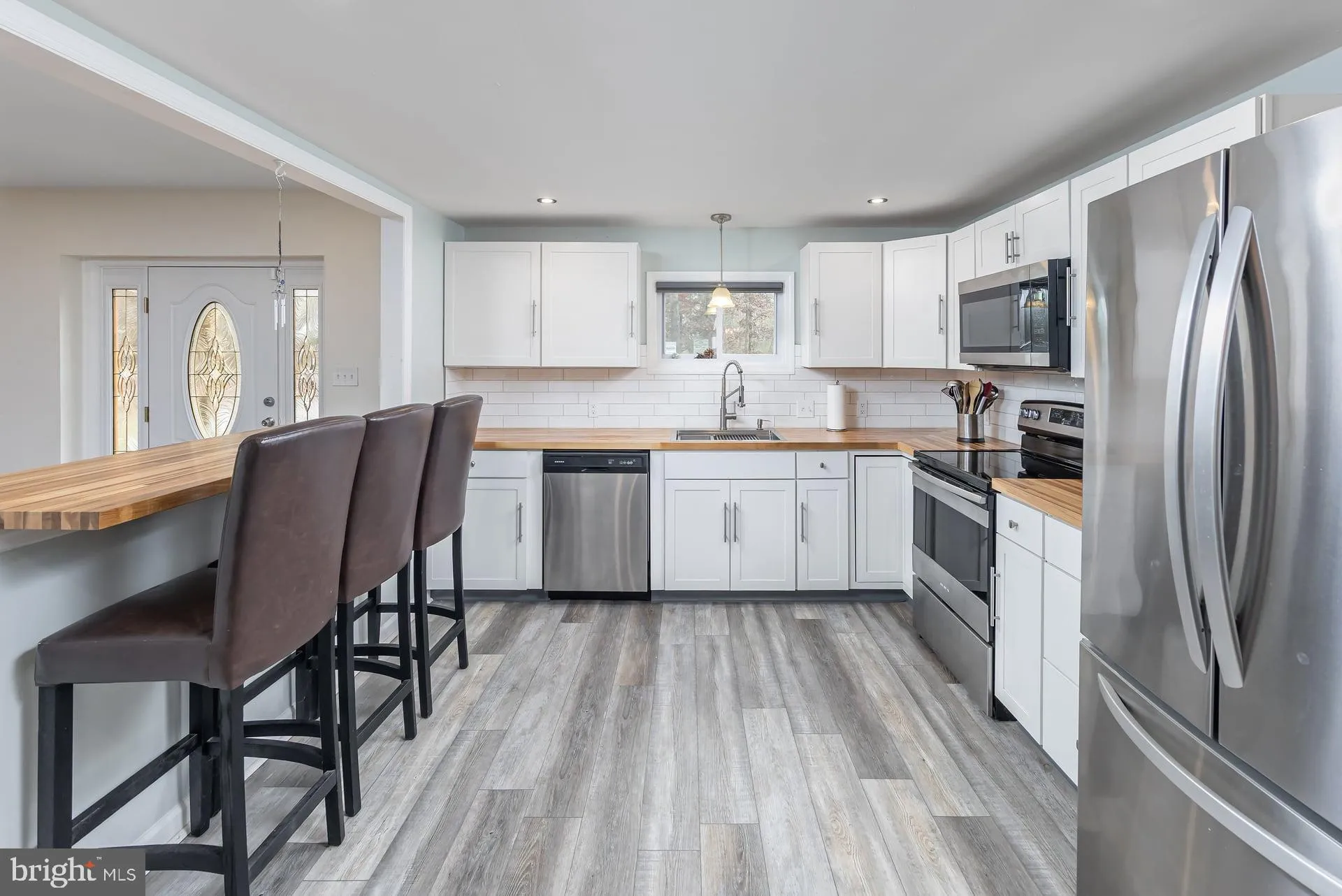 Buena, New Jersey 08310, United States, 4 Bedrooms Bedrooms, ,3 BathroomsBathrooms,Residential,Active,250075