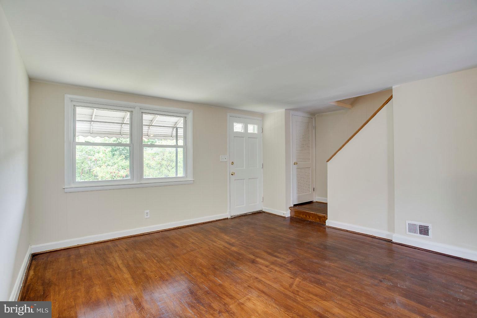 GARDENVILLAGE APARTMENTS AND TOWNHOMES - Residential