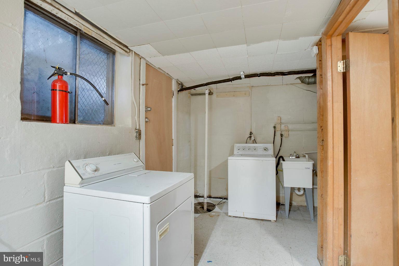 GARDENVILLAGE APARTMENTS AND TOWNHOMES - Residential