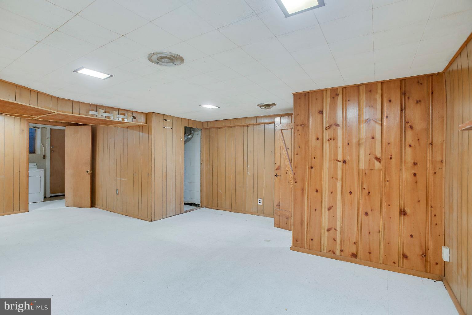 GARDENVILLAGE APARTMENTS AND TOWNHOMES - Residential