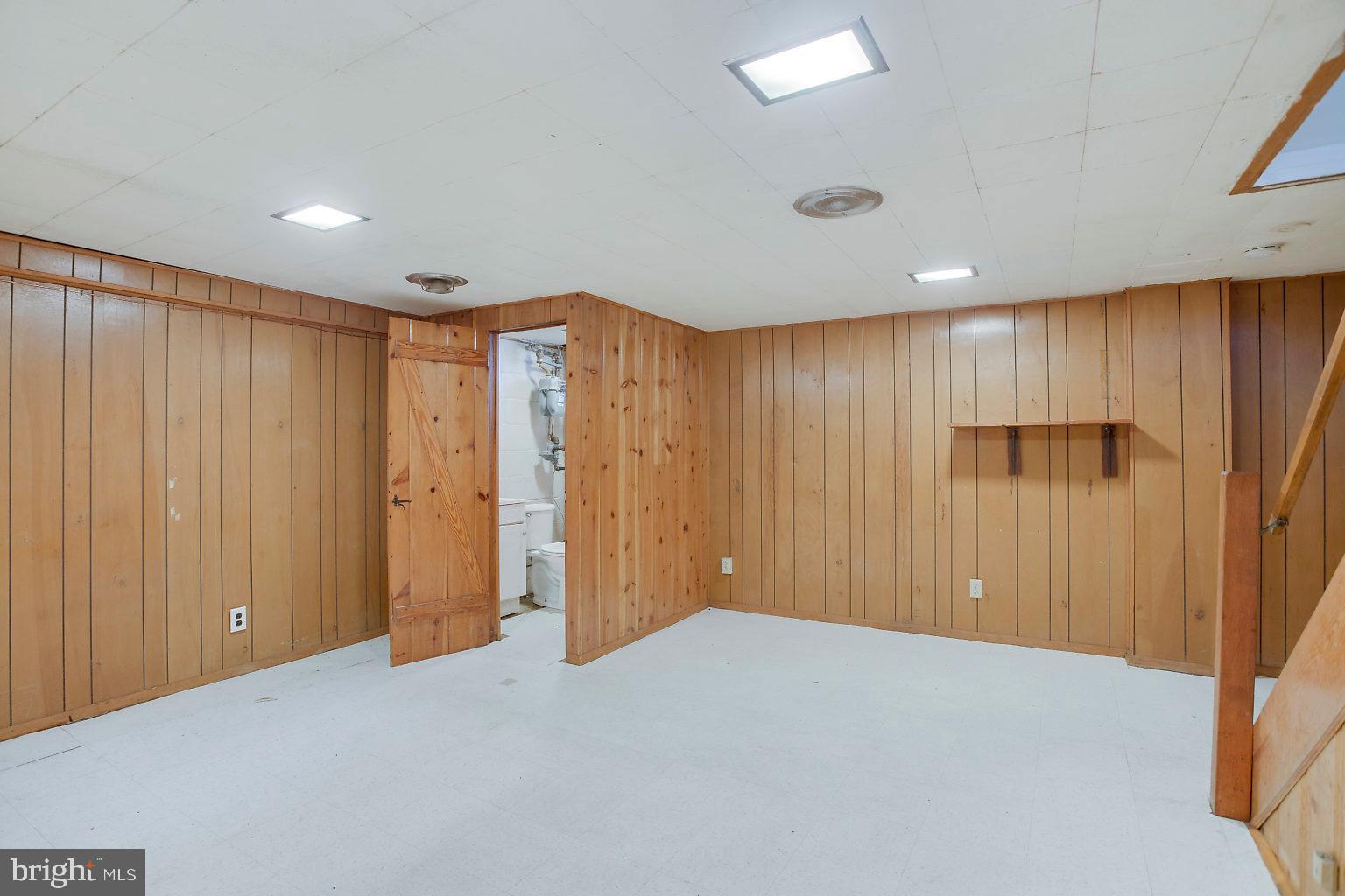 GARDENVILLAGE APARTMENTS AND TOWNHOMES - Residential