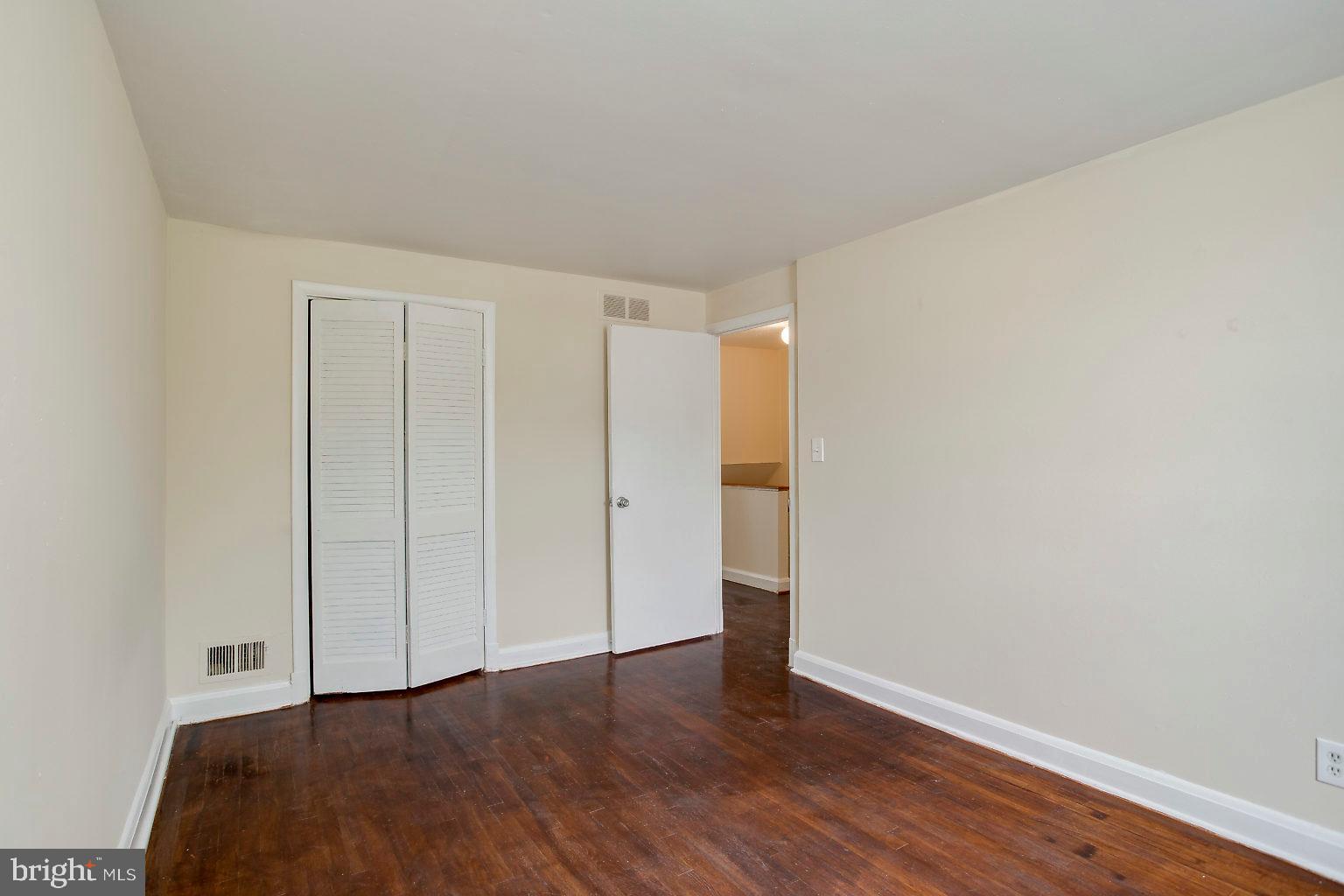 GARDENVILLAGE APARTMENTS AND TOWNHOMES - Residential