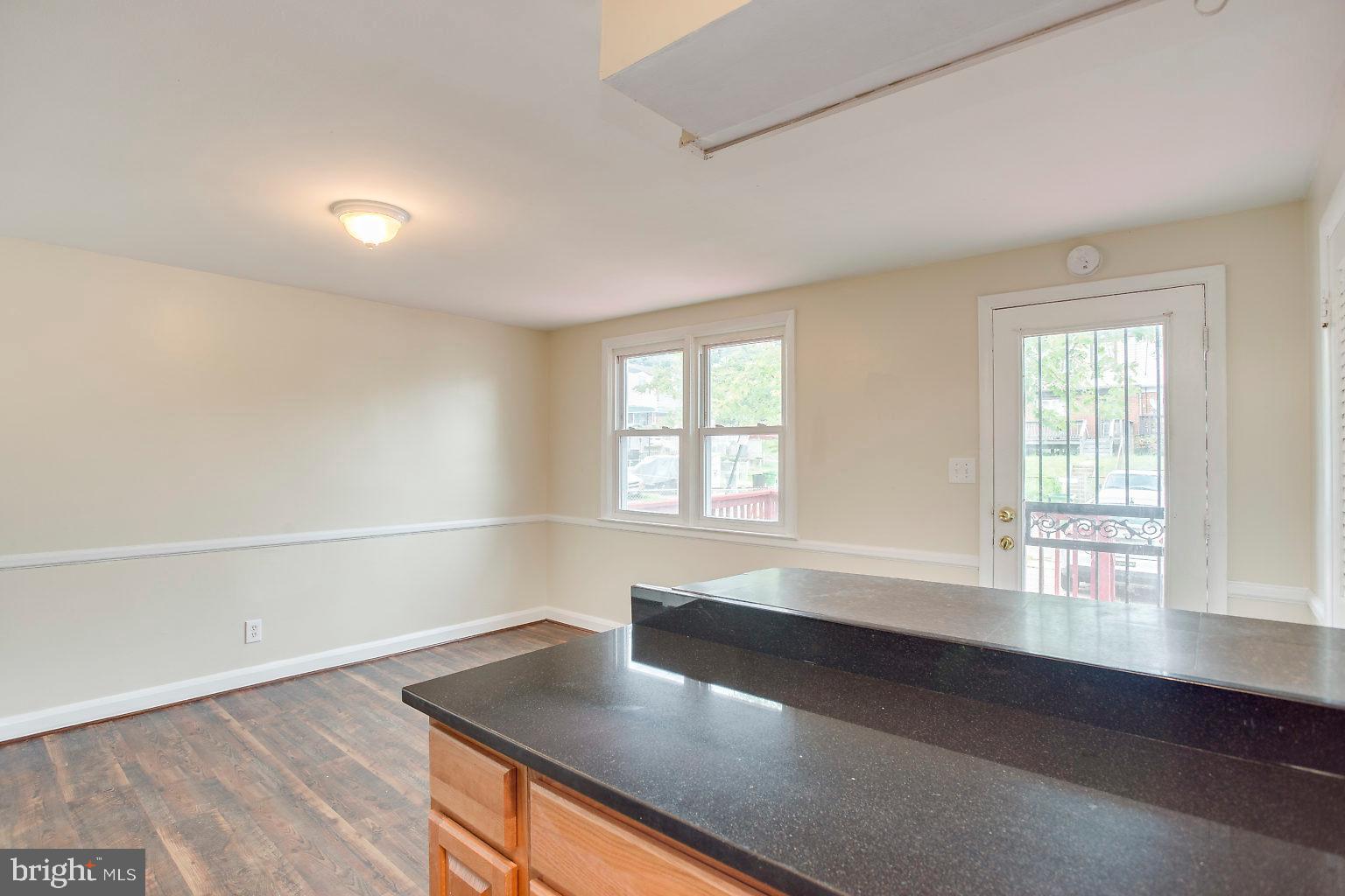 GARDENVILLAGE APARTMENTS AND TOWNHOMES - Residential