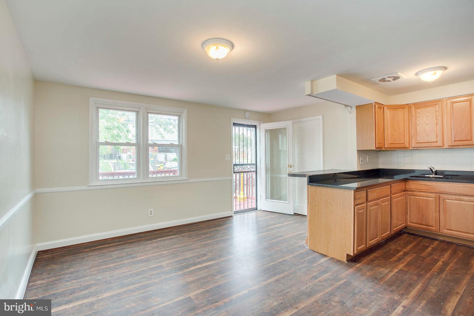 GARDENVILLAGE APARTMENTS AND TOWNHOMES - Residential