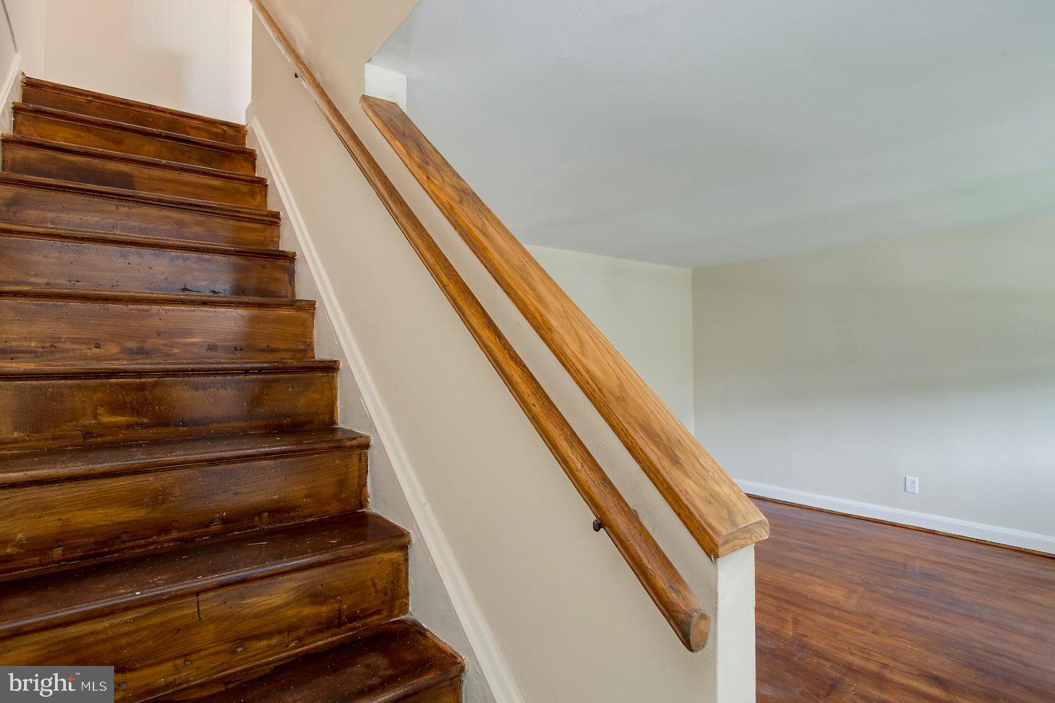 GARDENVILLAGE APARTMENTS AND TOWNHOMES - Residential