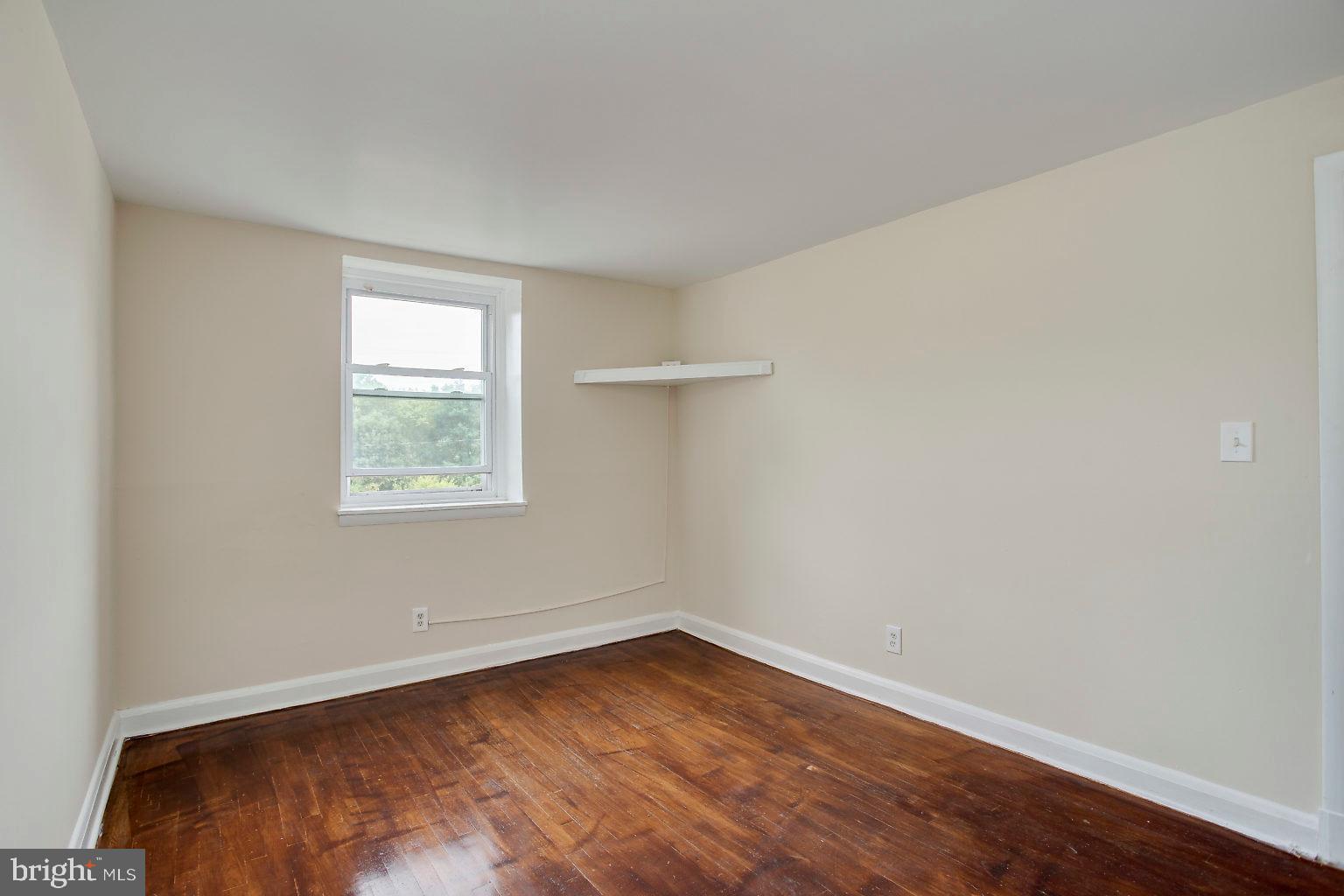 GARDENVILLAGE APARTMENTS AND TOWNHOMES - Residential