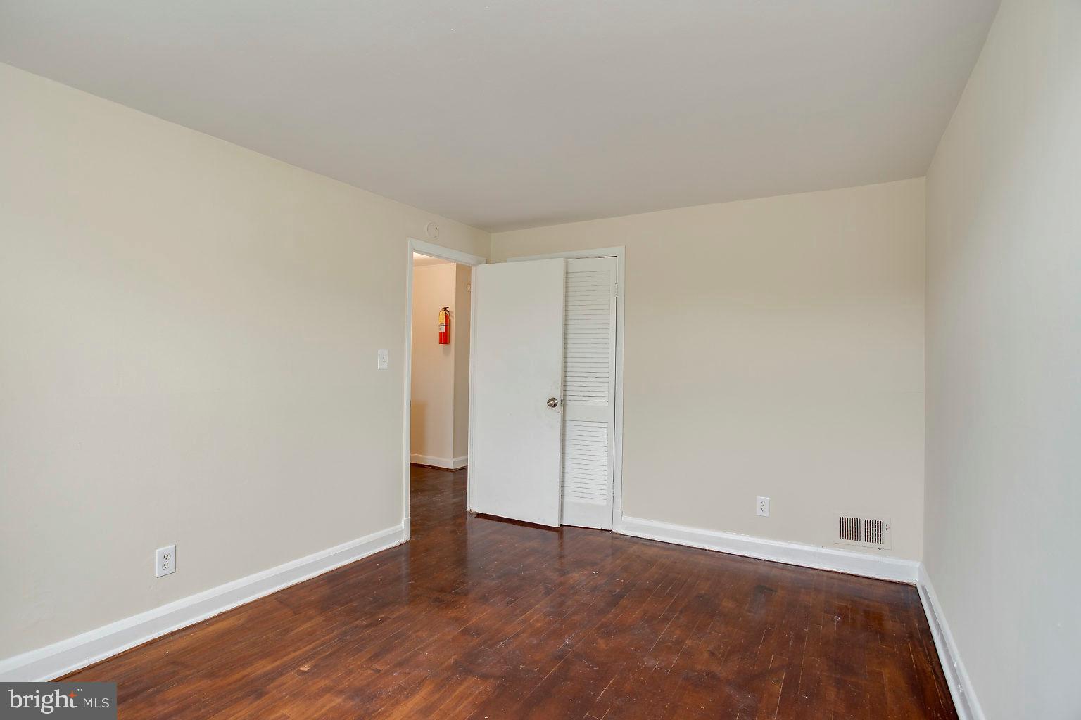 GARDENVILLAGE APARTMENTS AND TOWNHOMES - Residential