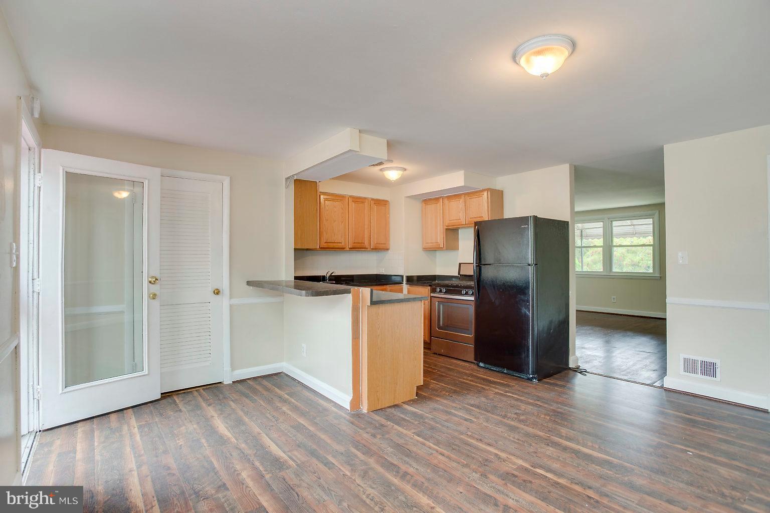 GARDENVILLAGE APARTMENTS AND TOWNHOMES - Residential