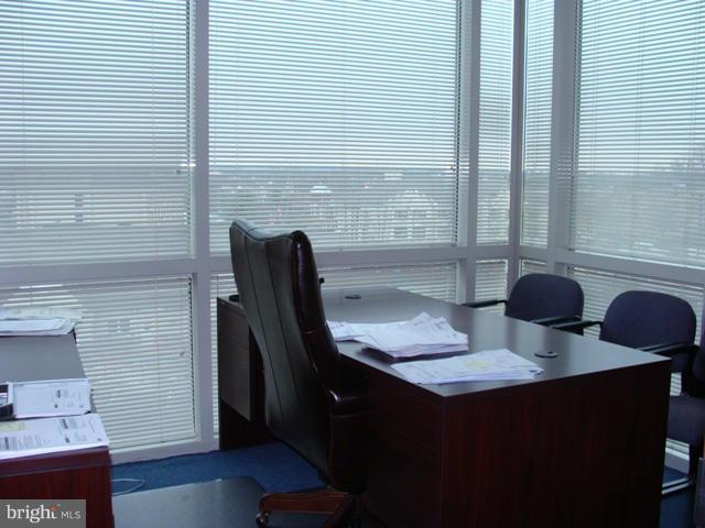 COLUMBIA PARK - Commercial Sale