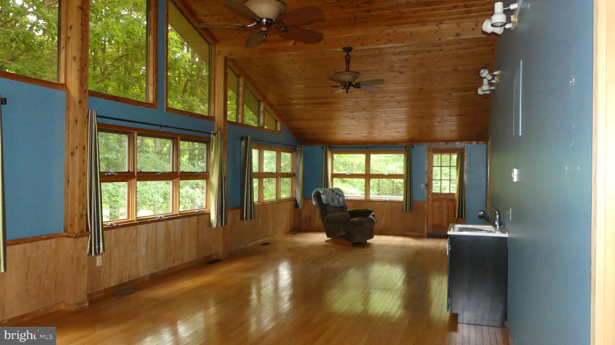 SHENANDOAH CROSSING - Residential