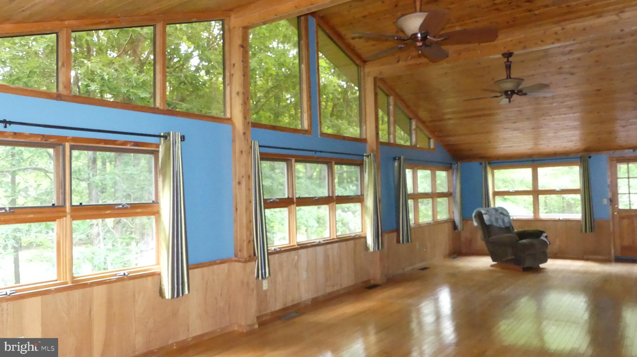 SHENANDOAH CROSSING - Residential